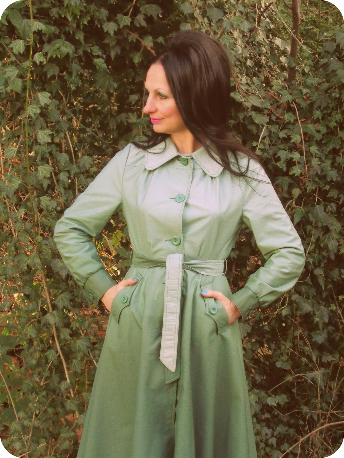 Vintage Vixen Spy Story (& Some Disgraceful Behaviour)