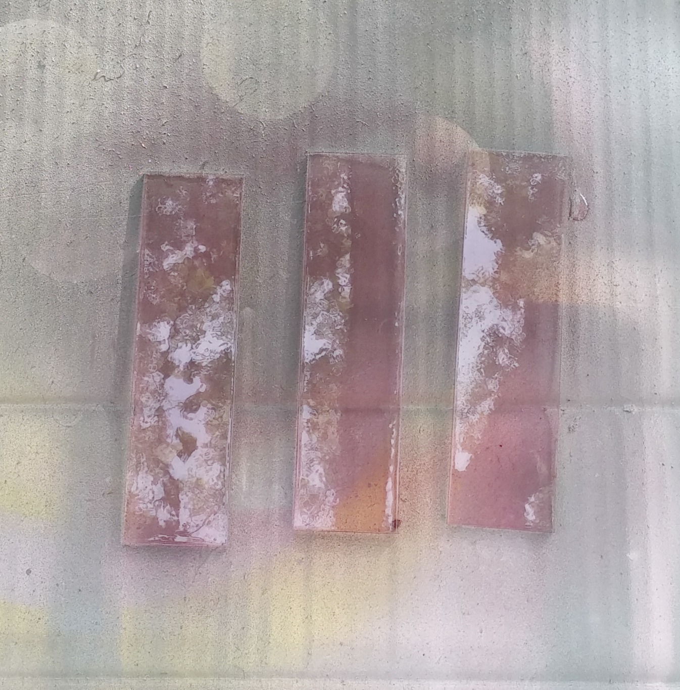 Outdoor Lantern Makeover with Krylon Stained Glass Spray Paint Little