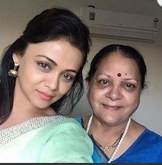 Prarthana Behere Family Husband Son Daughter Father Mother Marriage Photos Biography Profile.