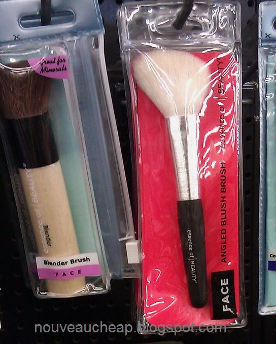 Essence of Beauty brushes got a makeover! Nouveau Cheap