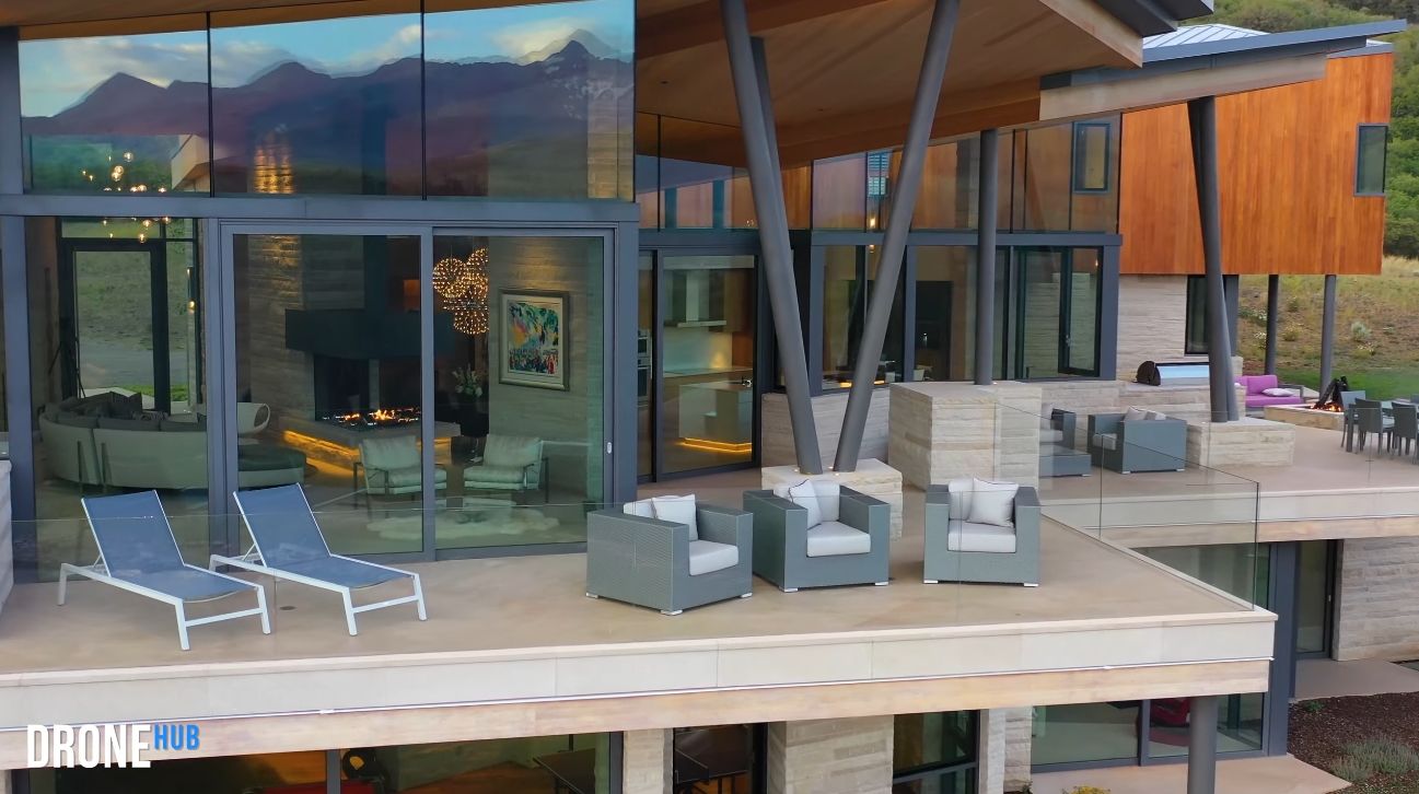 55 Photos vs. Luxury Modern Telluride Colorado Mountain Estate Interior Design Tour