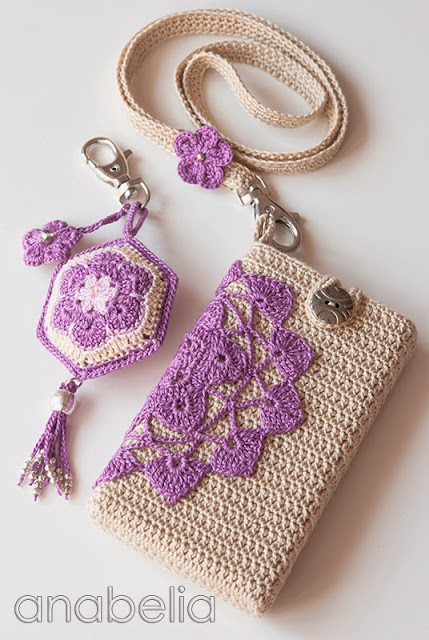 Crochet smartphone cover, keychain and neckband by Anabelia