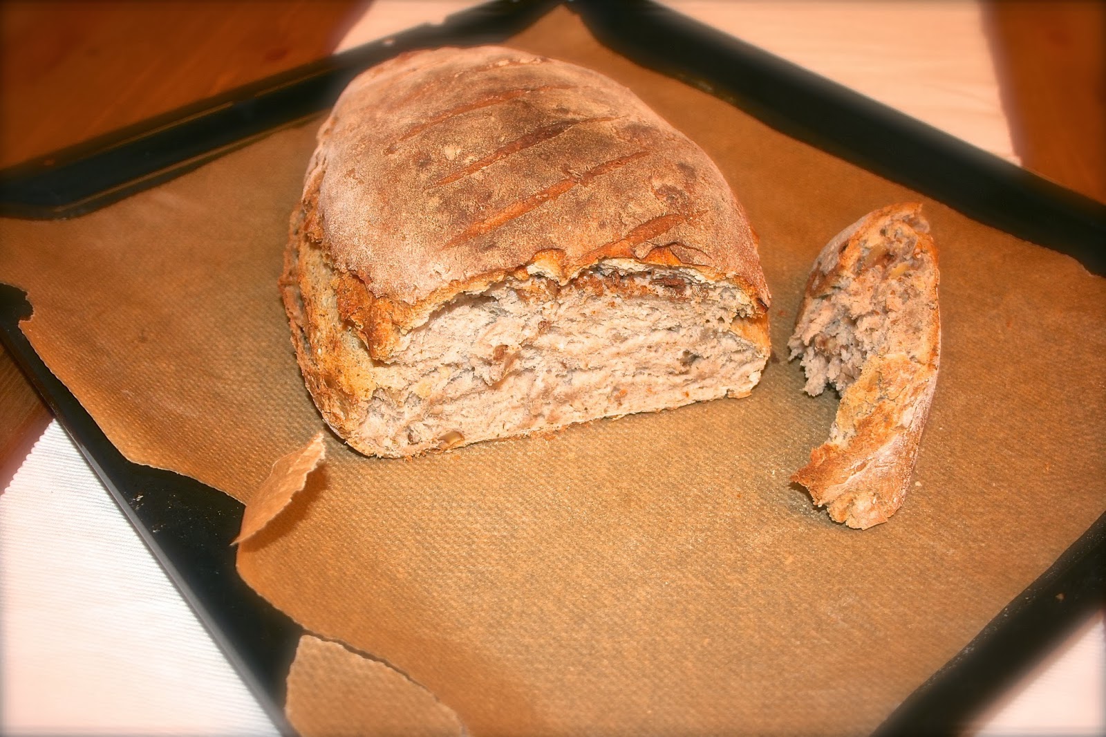 GaumenSPIEL | Rezepte: Knuspriges Bauernbrot mit Walnüssen