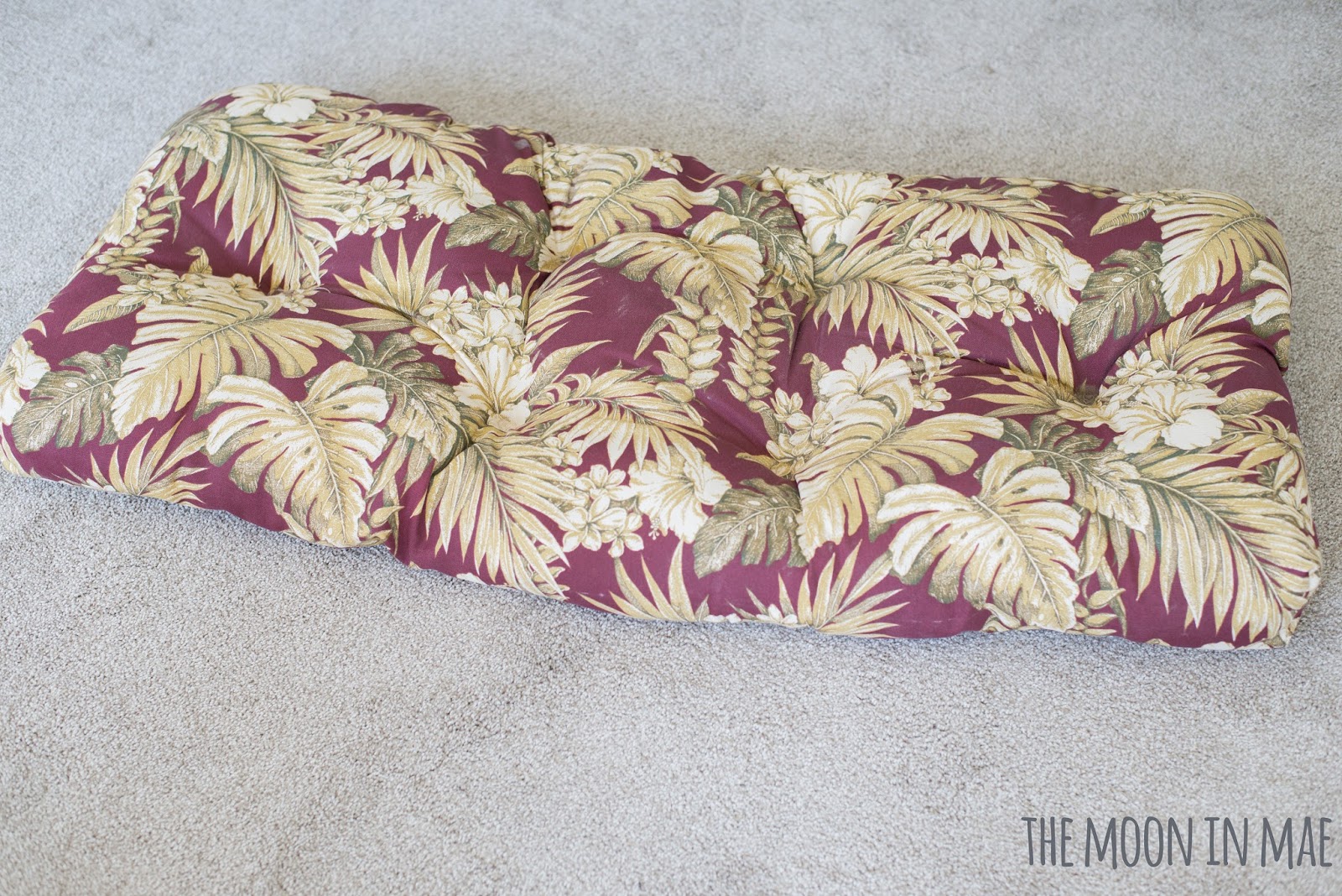 The Moon in Mae sneak peak porch makeover {diy cushion cover}