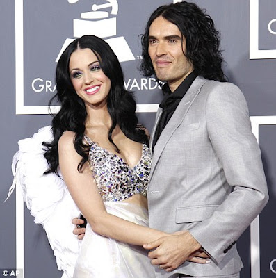 World Famous Celebrities: Russell Brand wants to be Investor West Ham ...