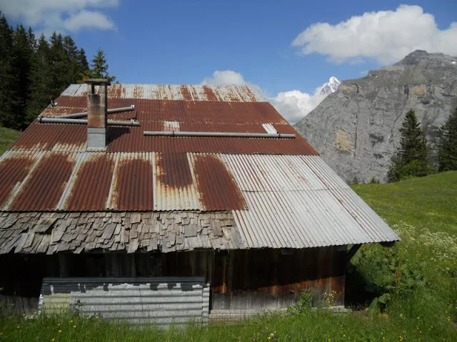 North Face Trail Mürren - Rusty roofs