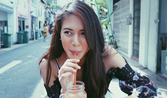 ROMANTIS !!! Aurelie Moeremans Berikan Kado Natal Spesial Buat Sang Kekasih Berita Akurat