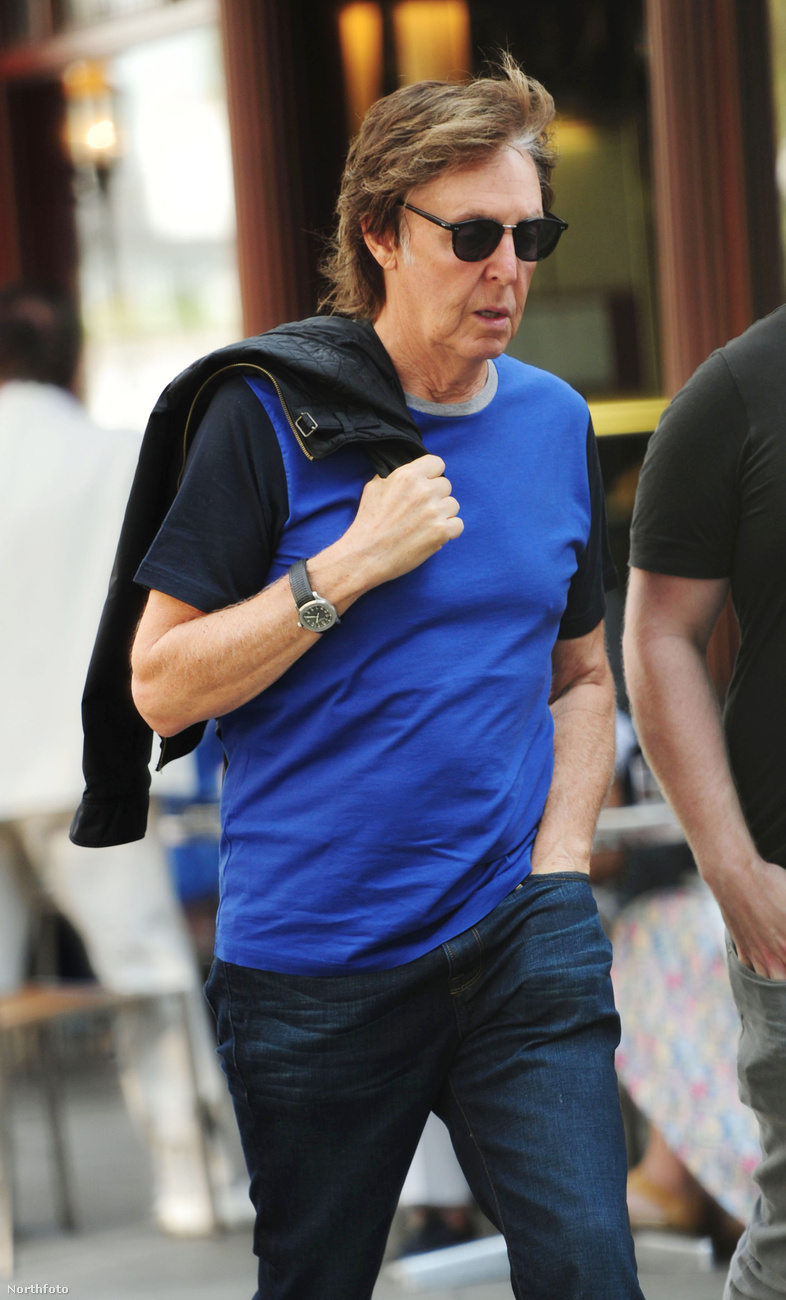 BEATLES MAGAZINE: PAUL AND JAMES IN LONDON