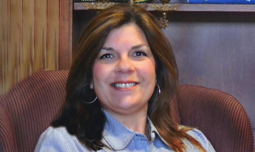 PASTORA QUE SE TORNOU ATEIA SE CONVERTE OUTRA VEZ “PERCEBI O