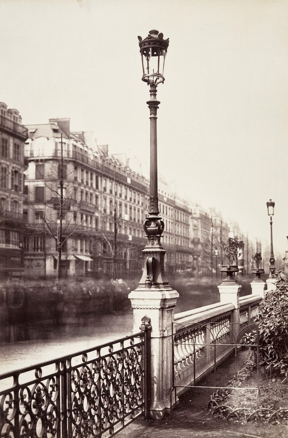 City of Paris, France Rare & Old Vintage Photos (1860)