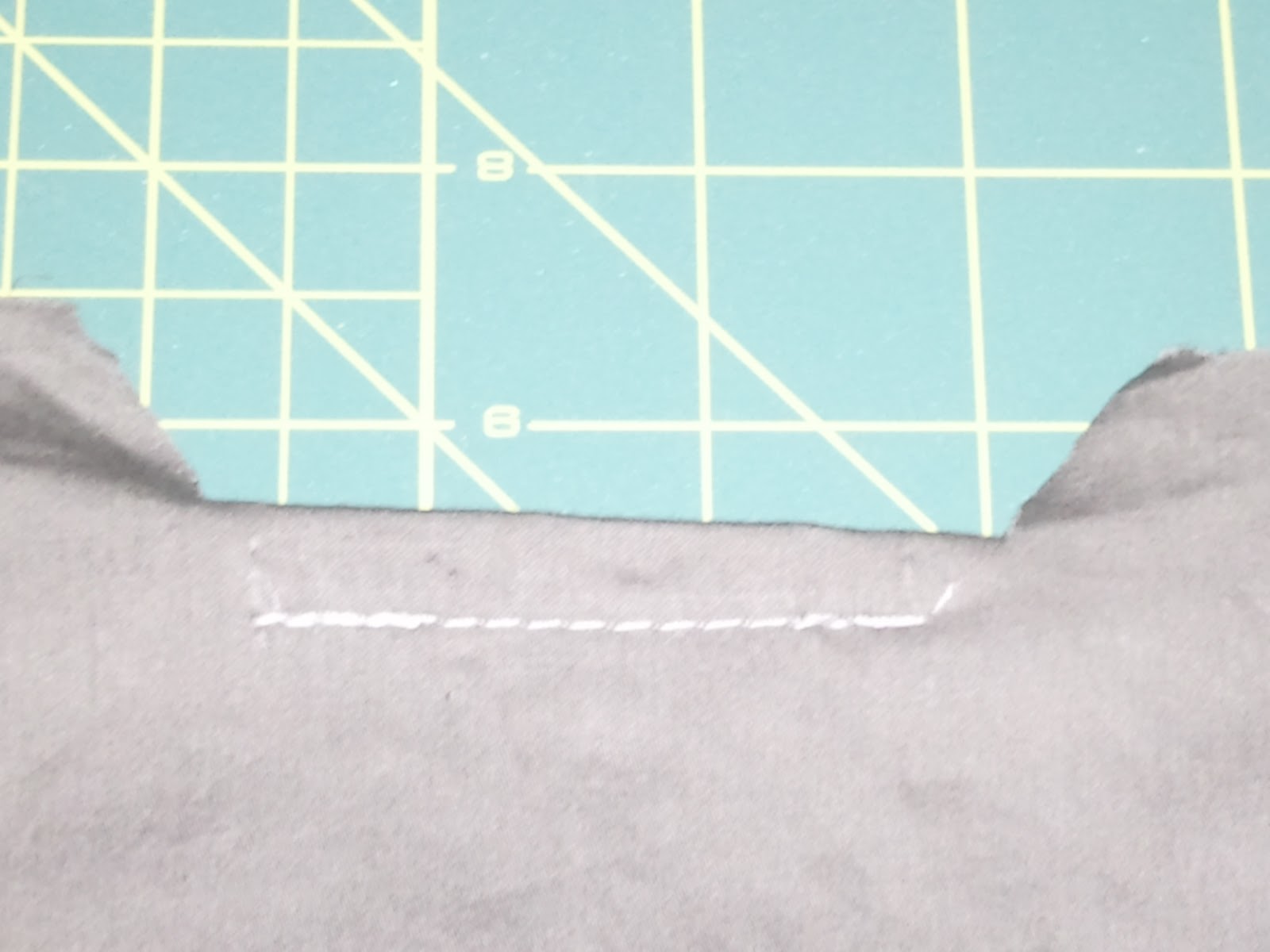 How to make a Clown Collar for a Pillowcase Dress Clown Collar with