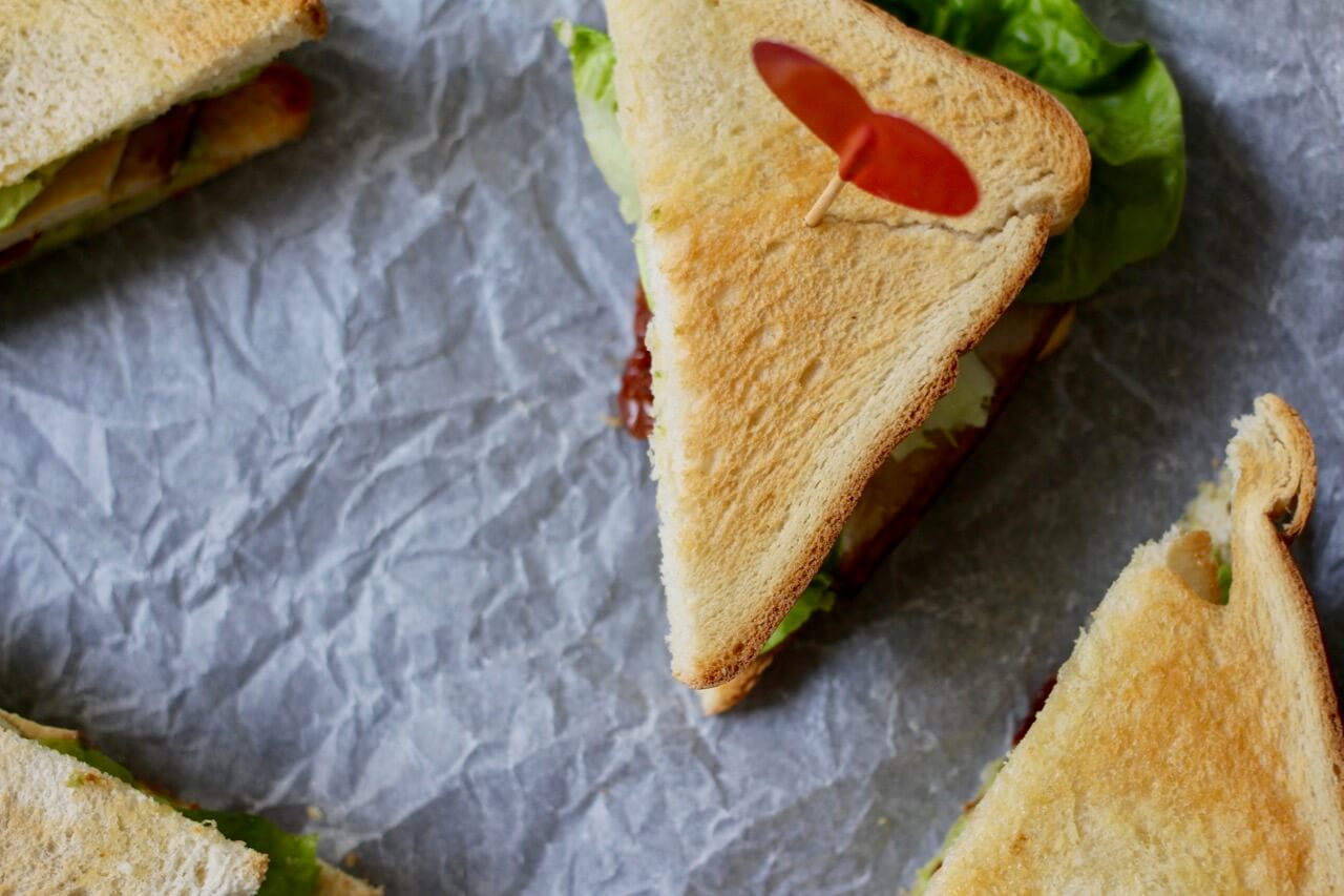 Veganes Club Sandwich Rezept mit Cashew Mayonnaise