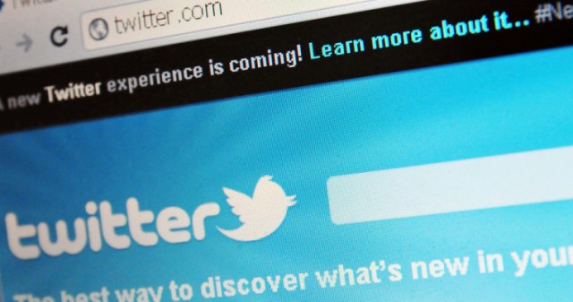 Twitter’s Organic Search Traffic up 20% Since Being Reindexed in Google : eAskme
