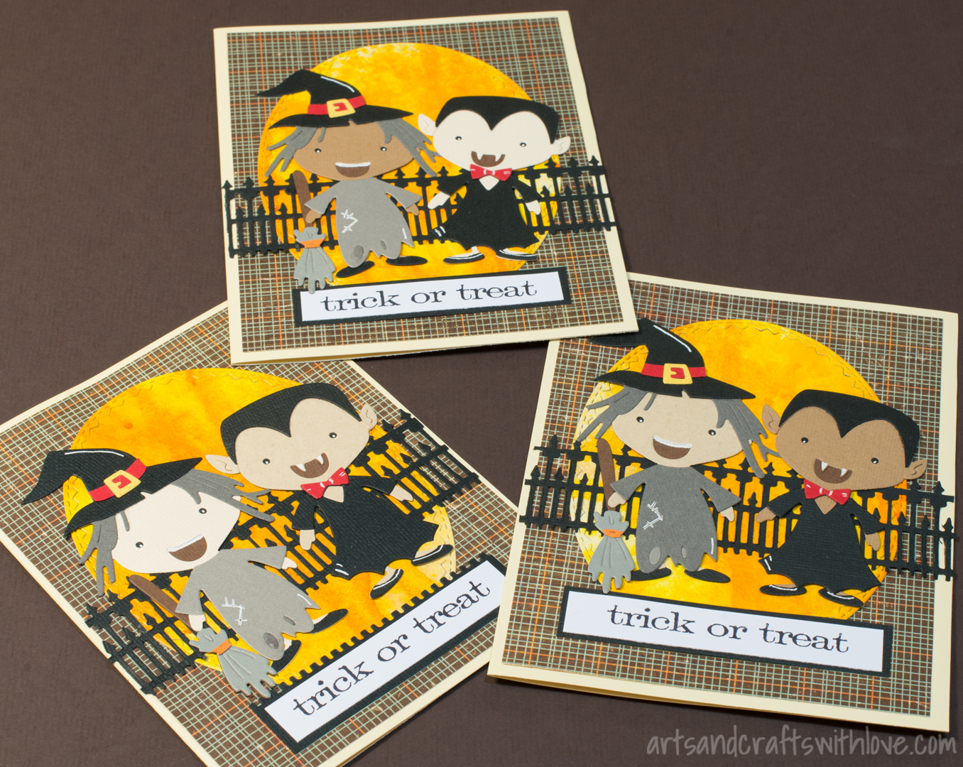 Elina's Arts And Crafts Happy Halloween!