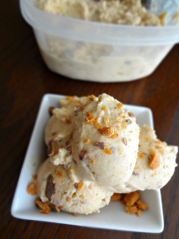 Peanut Butter Butterfinger Ice Cream {No Cook, Egg-free}