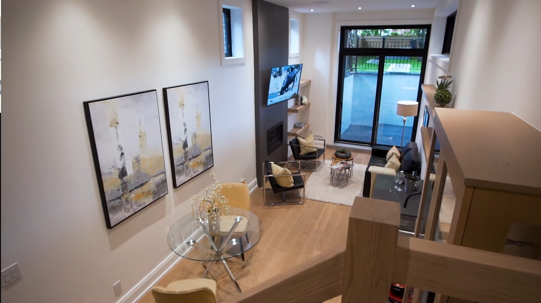 40 Interior Design Photos vs. 10 Second St, Toronto Luxury Home Tour