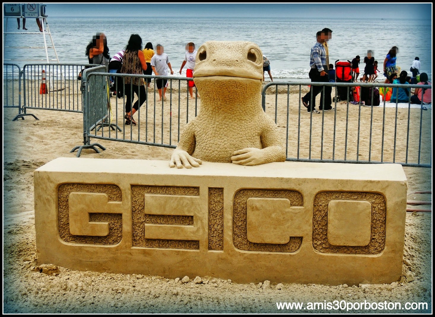 Revere Beach 2014 National Sand Sculpting Festival: Escultura del Sponsor 