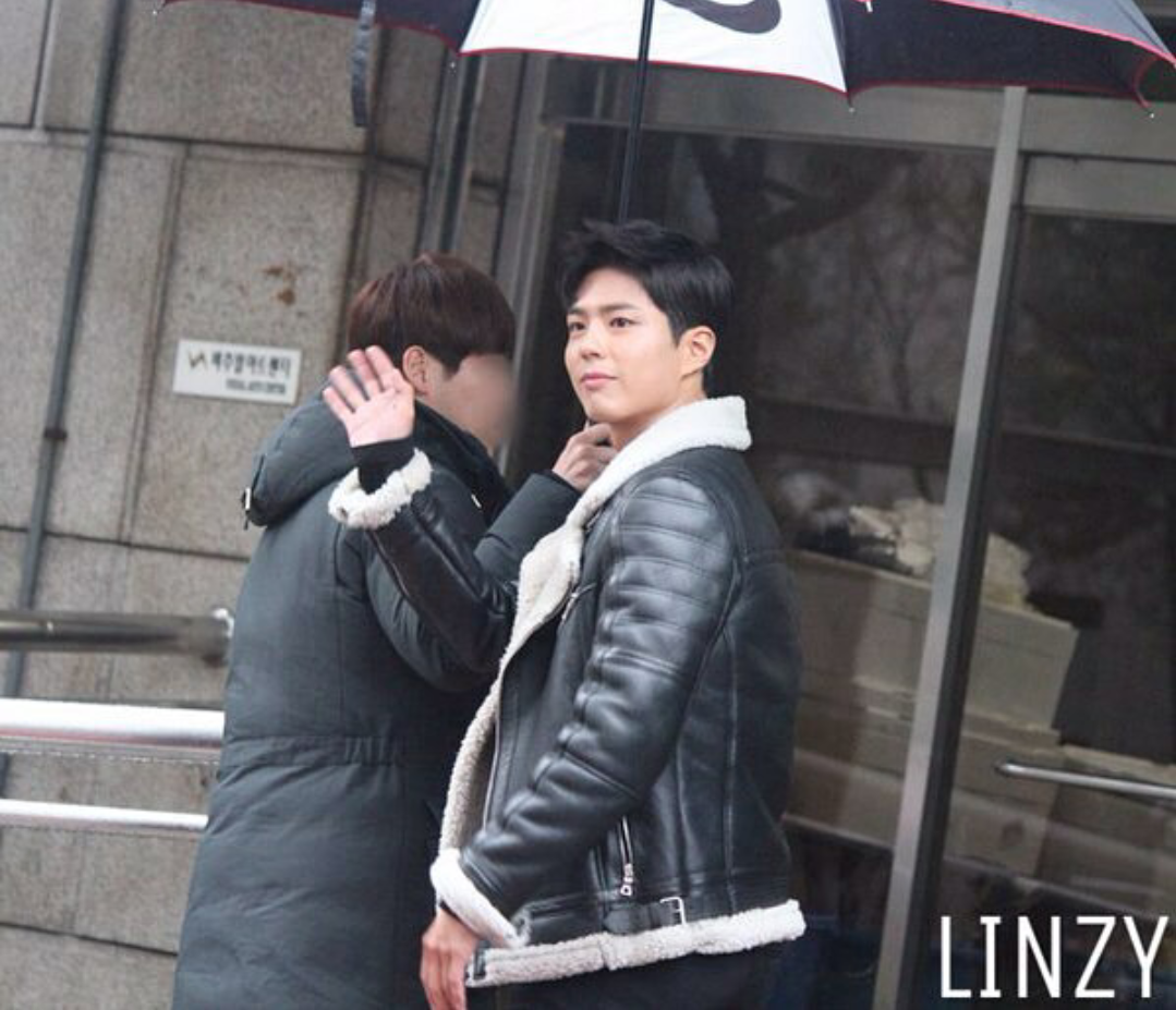 박보검 뮤뱅 출근길 + | 인스티즈