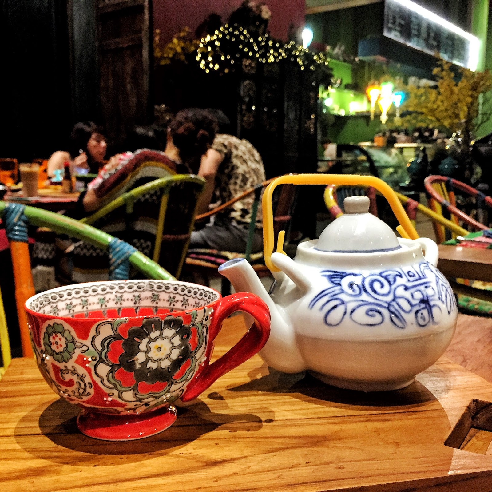 What Mary Loves First Bite Café Viola