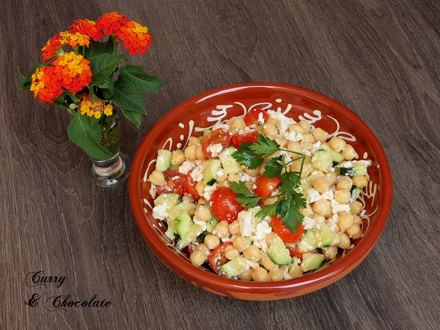 Ensalada mediterránea de garbanzos – Mediterranean chickpea salad