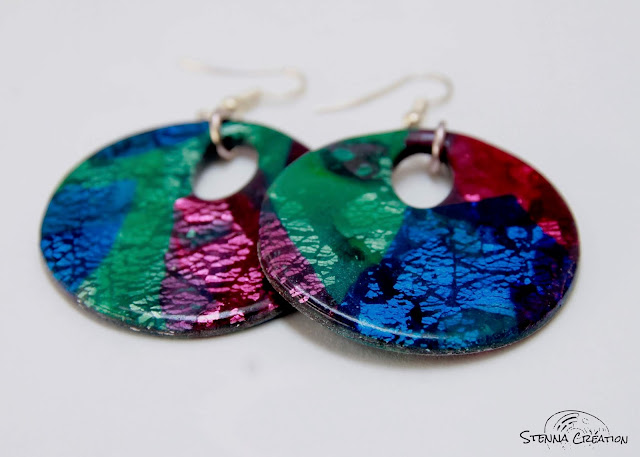 Boucles-oreilles-pate-polymere-transparent-rouge-bleu-vert-feuille-argent-Stenna-Creation