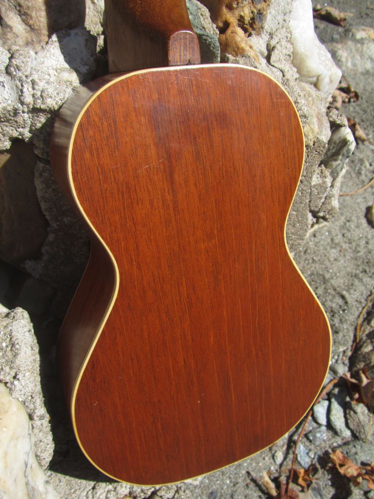 c.1930 Harmonymade PMICo "Peter Pan" Ukulele