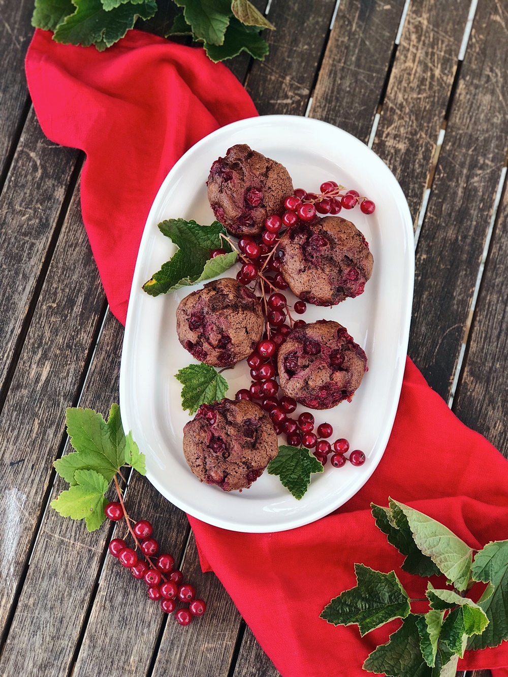 Johannisbeer-Schoko-Muffins mit Walnüssen | Fashion Kitchen | Bloglovin’ Johannisbeer-Schoko-Muffins mit Walnüssen | Fashion Kitchen | Bloglovin’