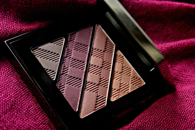 Burberry Complete Eye Palette in Plum Pink Review, Photos & Swatches