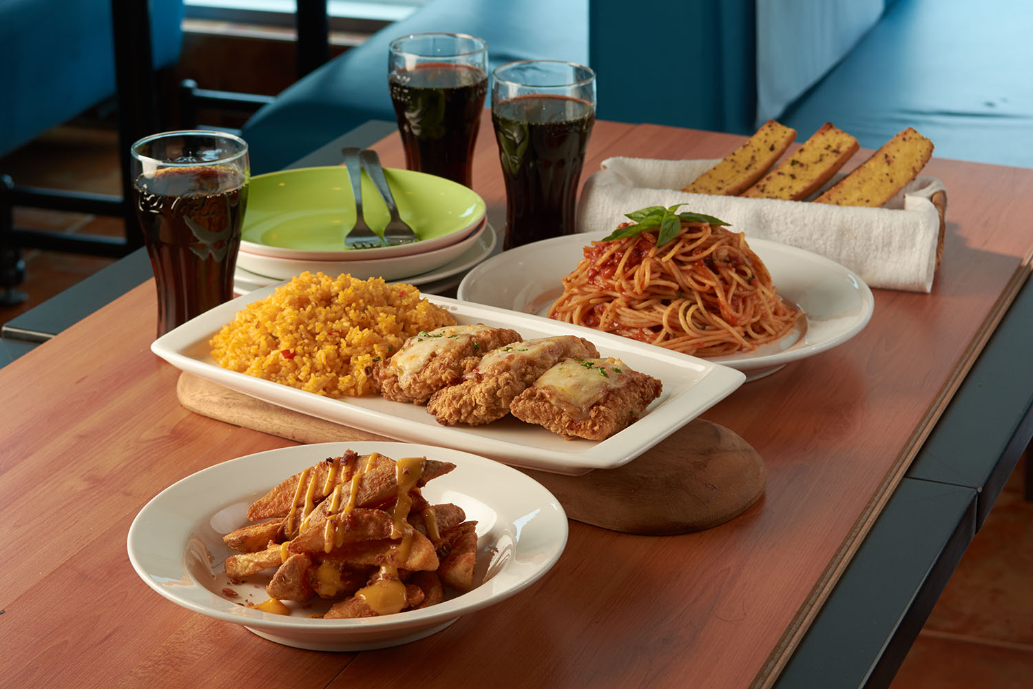 Burgoo American Bar and Restaurant - good food, good service for the