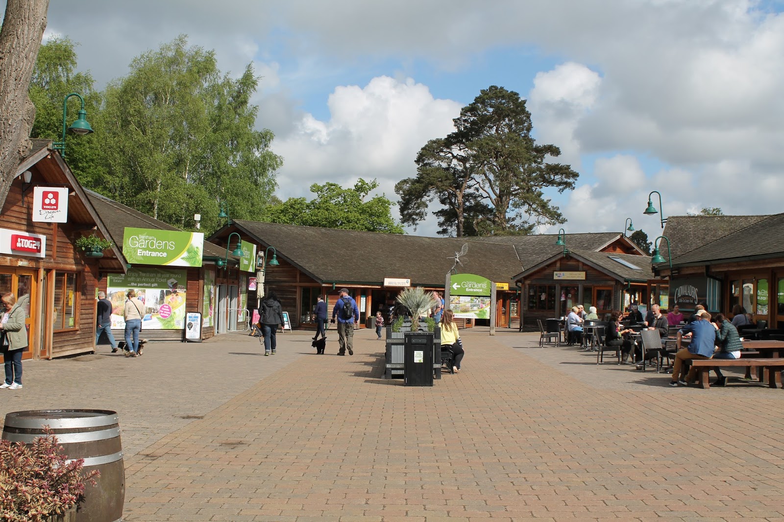 Trentham Gardens The Trentham Estate Staffordshire Paws across
