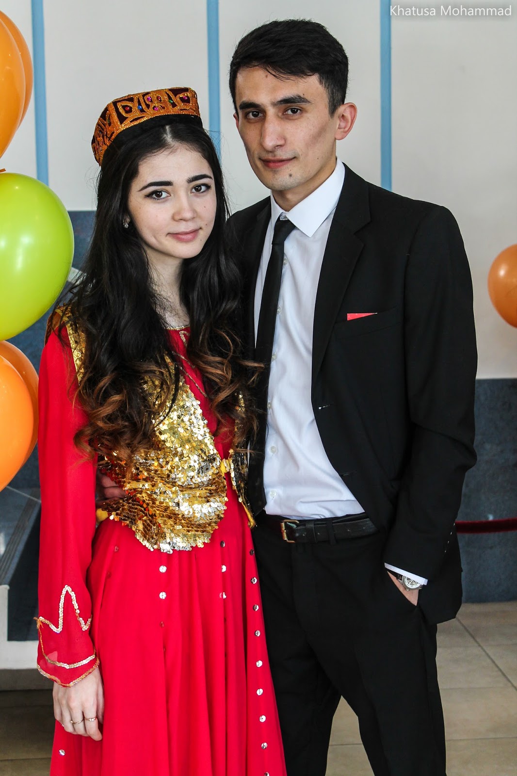 Таджикский молодежный. Молодежь Таджикистана. Таджики молодежь. Таджикистан современная молодежь. Таджикские молодежные девочки.