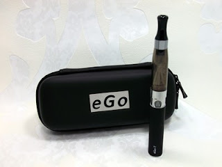 Kit de cigarrillo electronico con bateria ego 650 mah y claromizador ce4