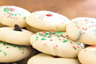 Christmas shortbread cookies and christmas giveaway Cooking Pinterest: Christmas Shortbread Cookies