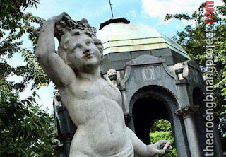 mausoleum og khouw jakarta