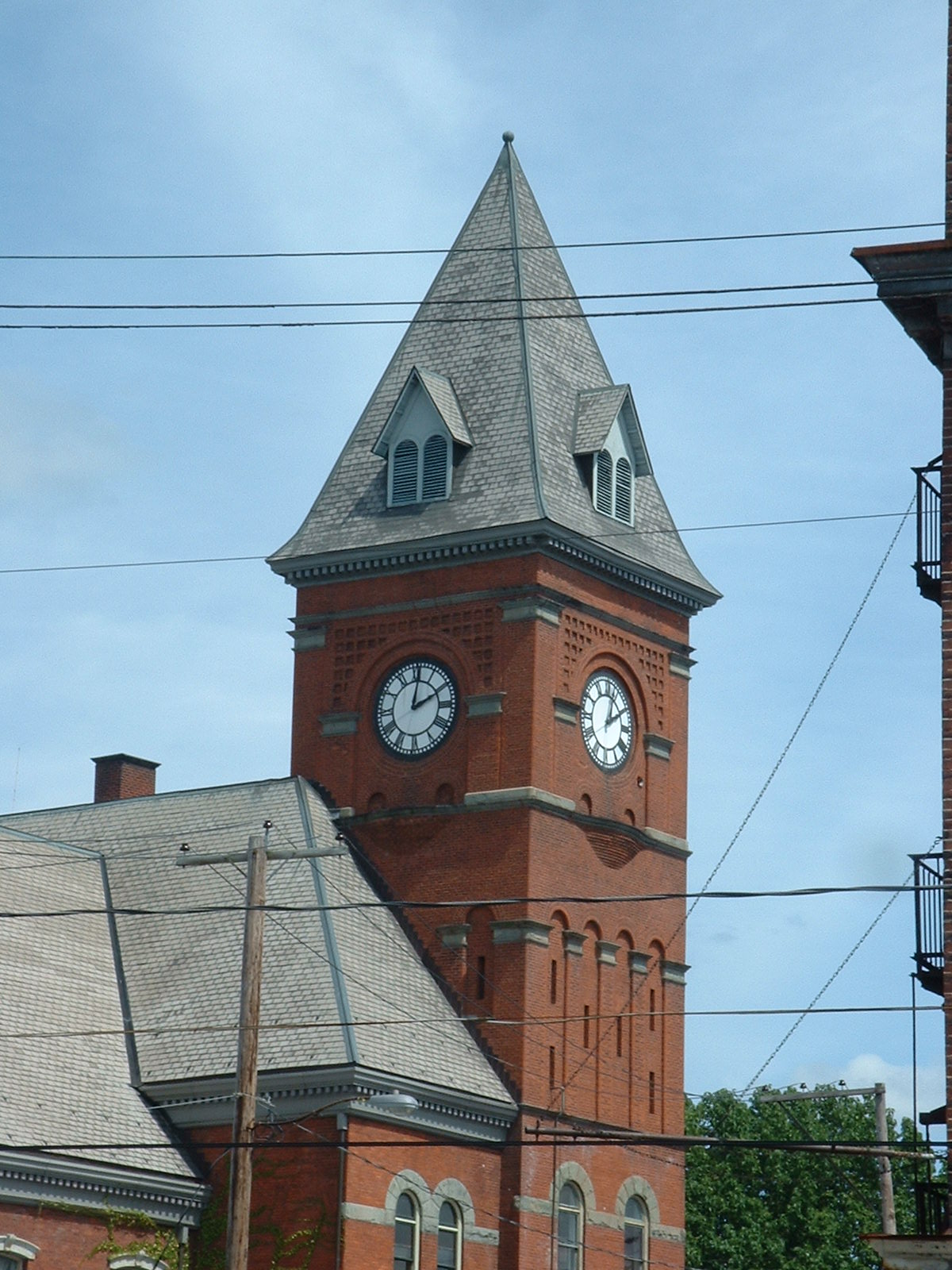 Frank's Place Carbondale City Hall