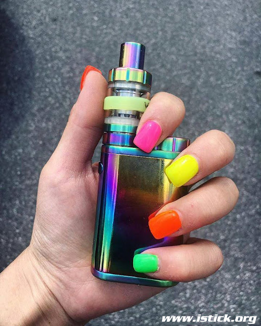 The dazzling rainbow Eleaf iStick Pico is well-matched with the colorful fingernails