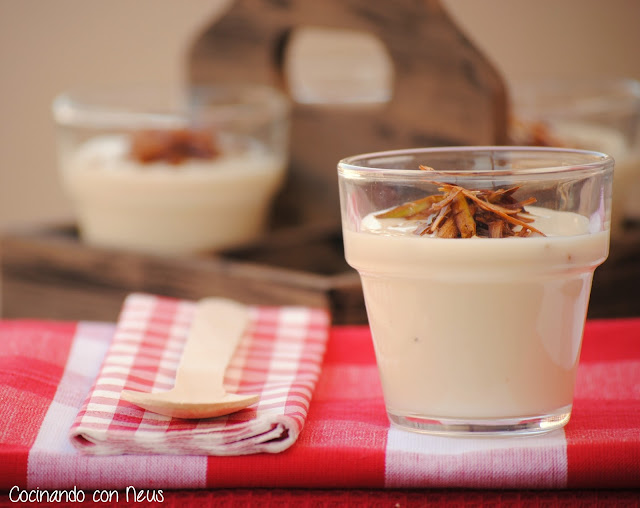 Crema de coliflor con crujiente de puerros y queso Boffard