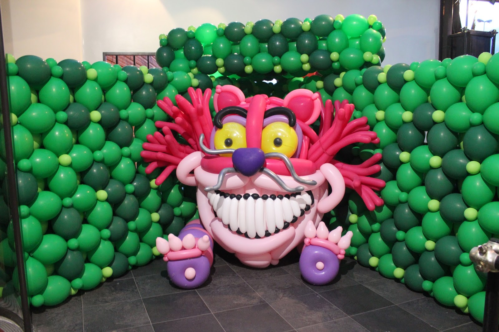 The Very Best Balloon Blog: A BACI Alice in Wonderland Extravaganza!