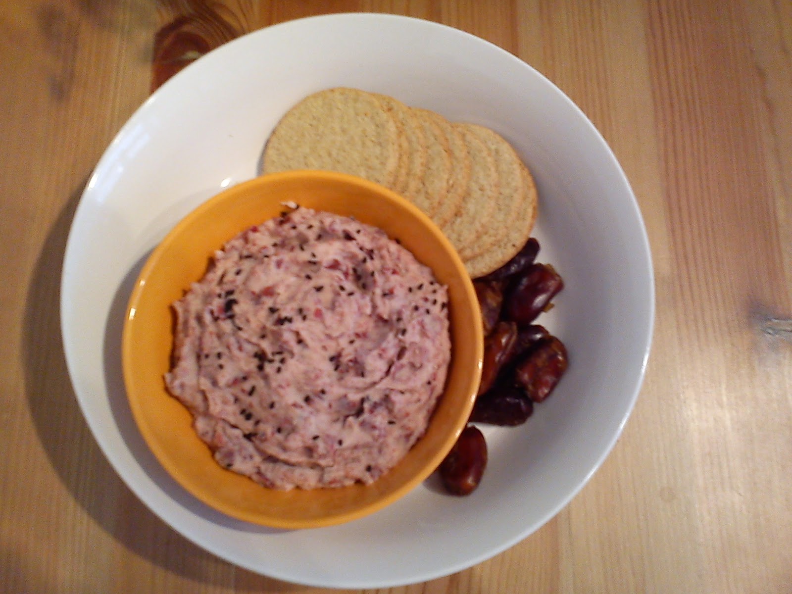 'lotment craeft Red kidney bean hummus & roasted fennel