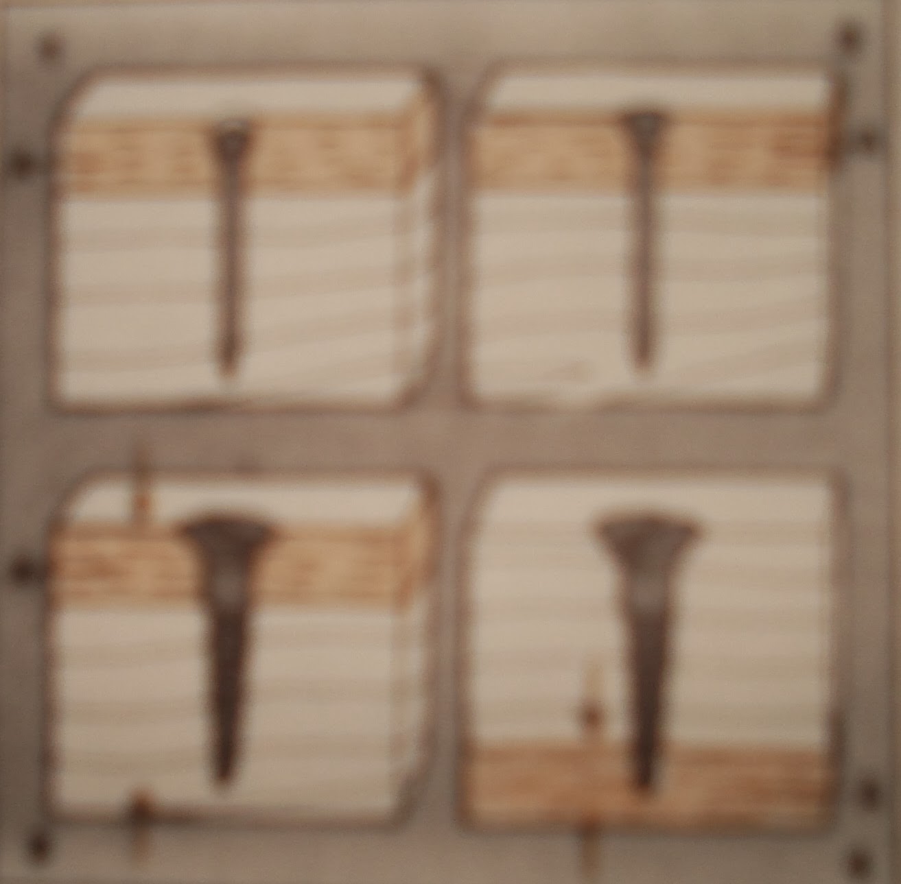 CROMAMENTALES: COMO REPARAR SUS MUEBLES CONTRACHAPADOS Y GRIETAS EN LA