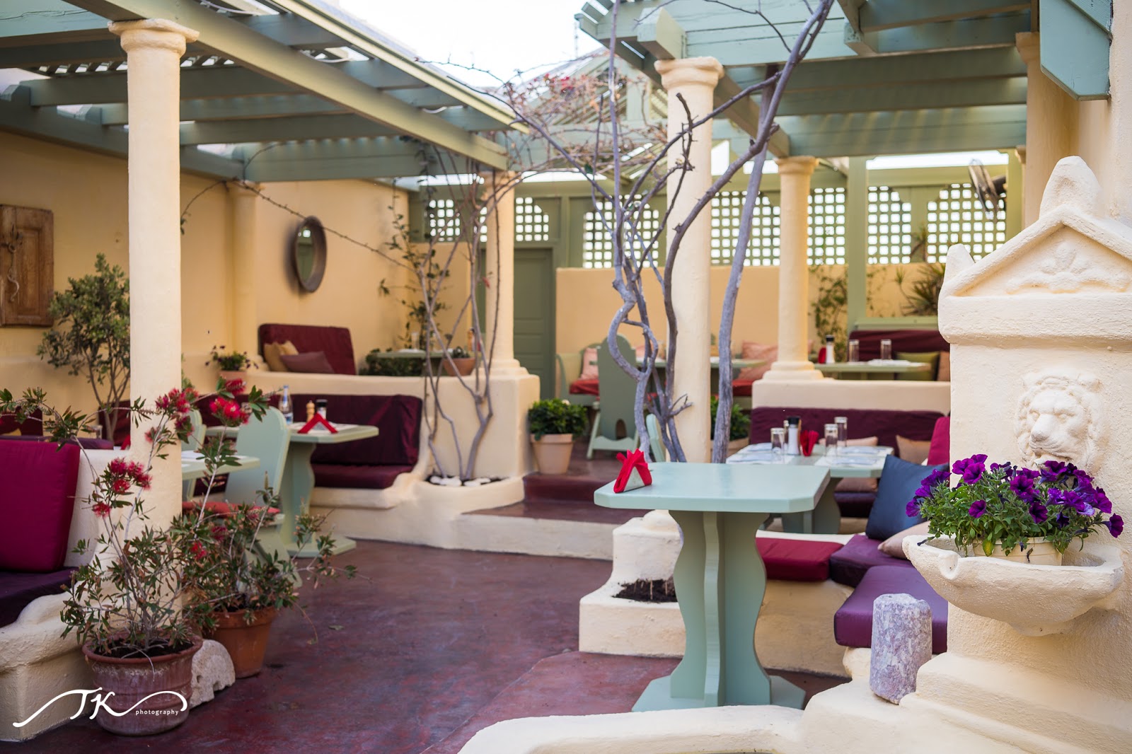 Santorini / Karma restaurant / Real hidden gem in Oia / 聖托里尼推薦。好吃CP值高希臘