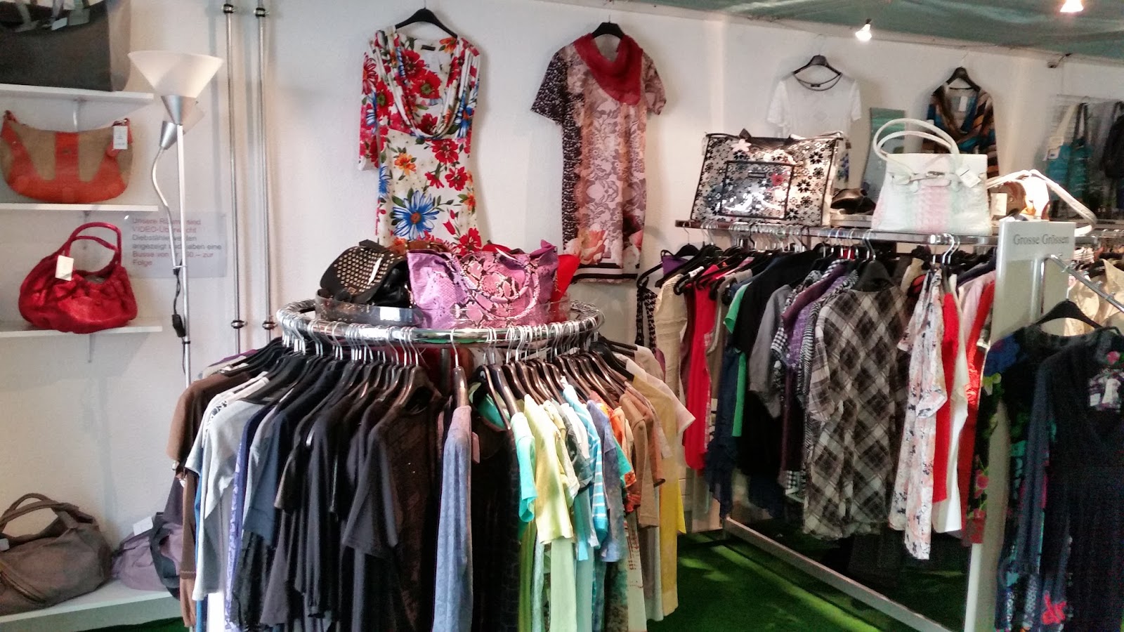 Thrifting in Zürich Find It, Secondhand Boutique, Schlieren