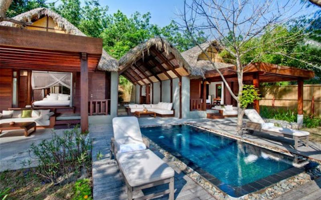 [Image: an-lam-ninh-van-bay6%2B-%2BCopy.jpg]