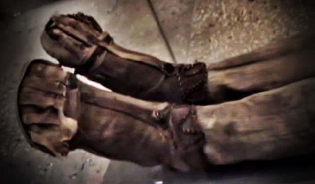 feets | mumia | mumia