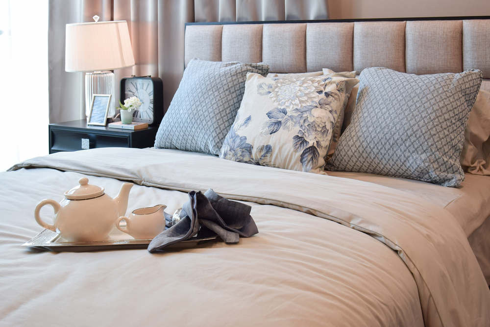 A Few Simple Tricks on How to Make Luxurious Hotel Rooms Cheaper Blogs, Travel Guides, Things