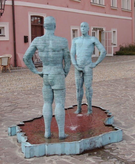 Two Peeing Guys by David Cerny