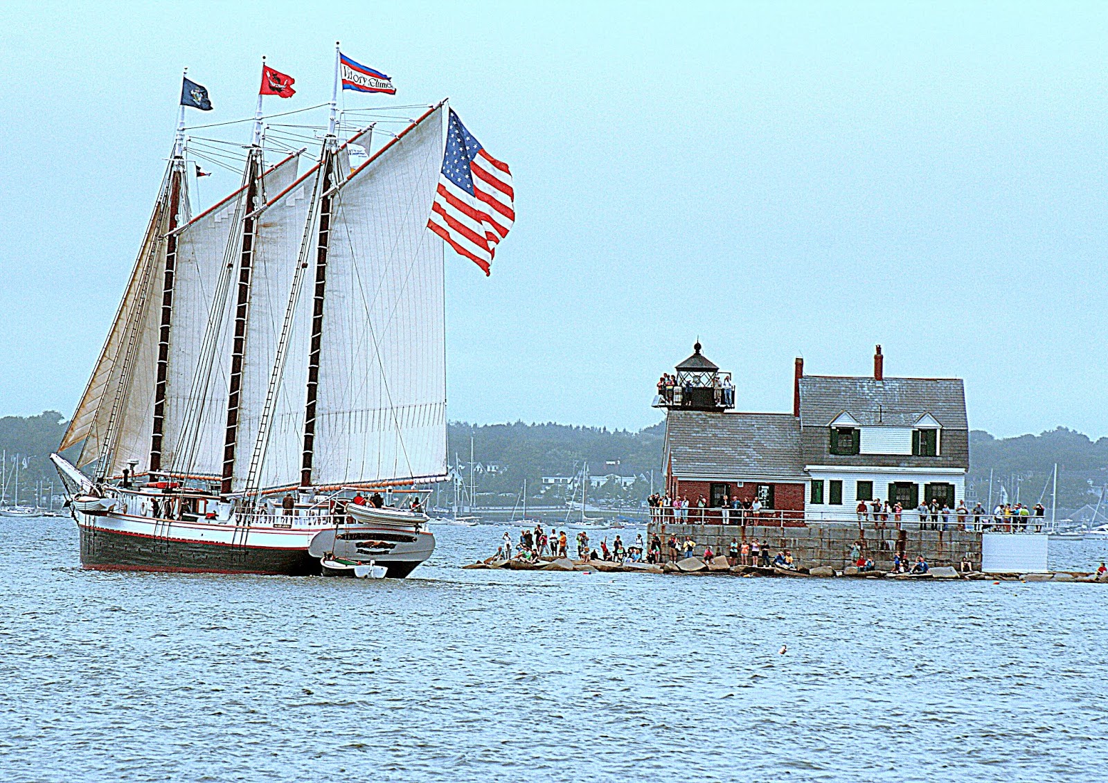 RCN America NY VIDEO SPECIAL Sailing On The Victory Chimes The