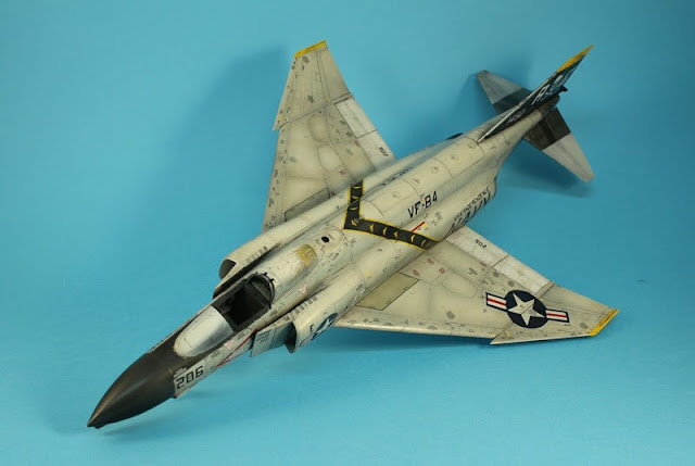 Montage pas à pas du F-4B Phantom II d'eduard au 1/48. F-4B Phantom II,Eduard 1/48, le jus.