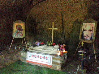 Пещерный монастырь в Розгирче