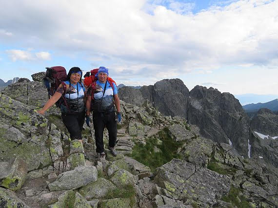 Zadni Granat (słow. Zadný Granát, niem. Südliche Granatenspitze, węg. Déli-Gránát-csúcs; 2240 m n.p.m.)